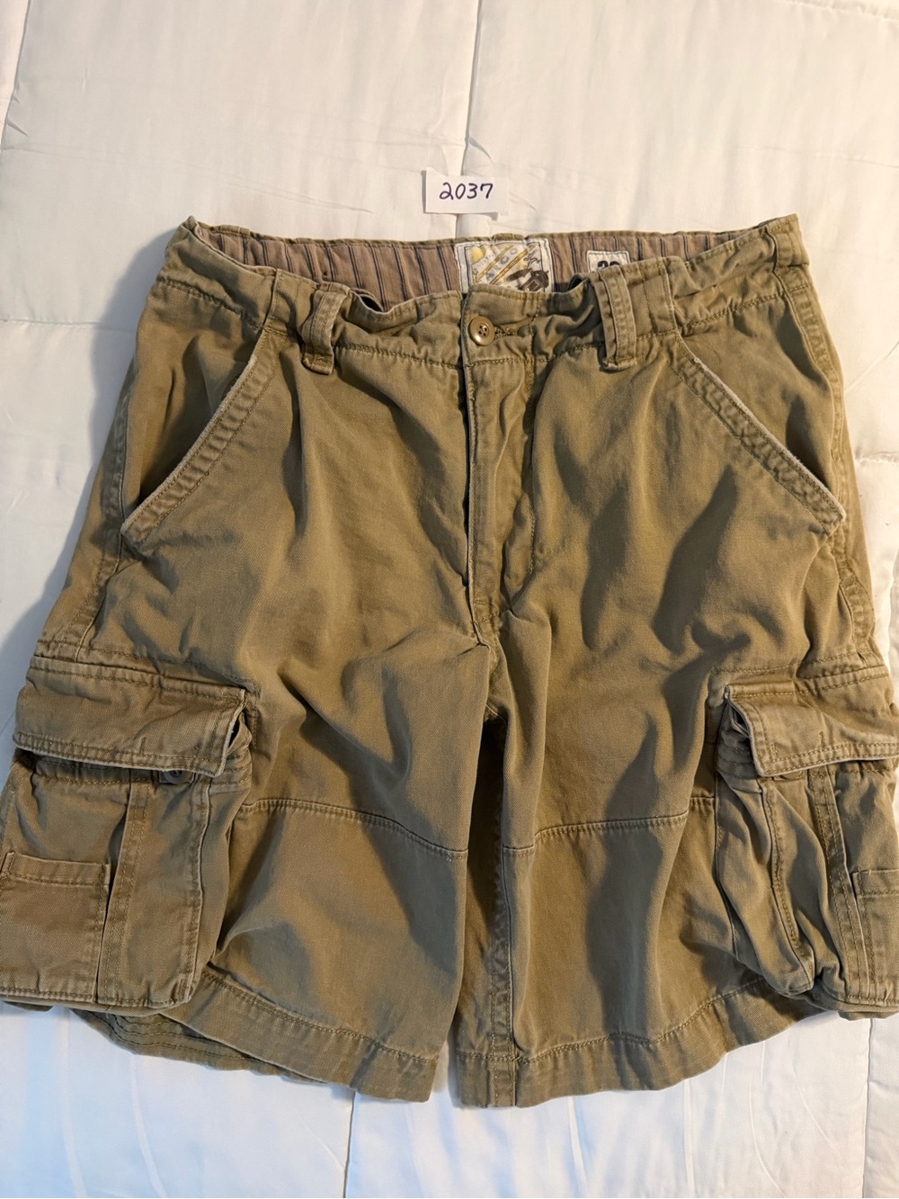 Cargo Men's Cargo Shorts in Khaki Green - Cargo